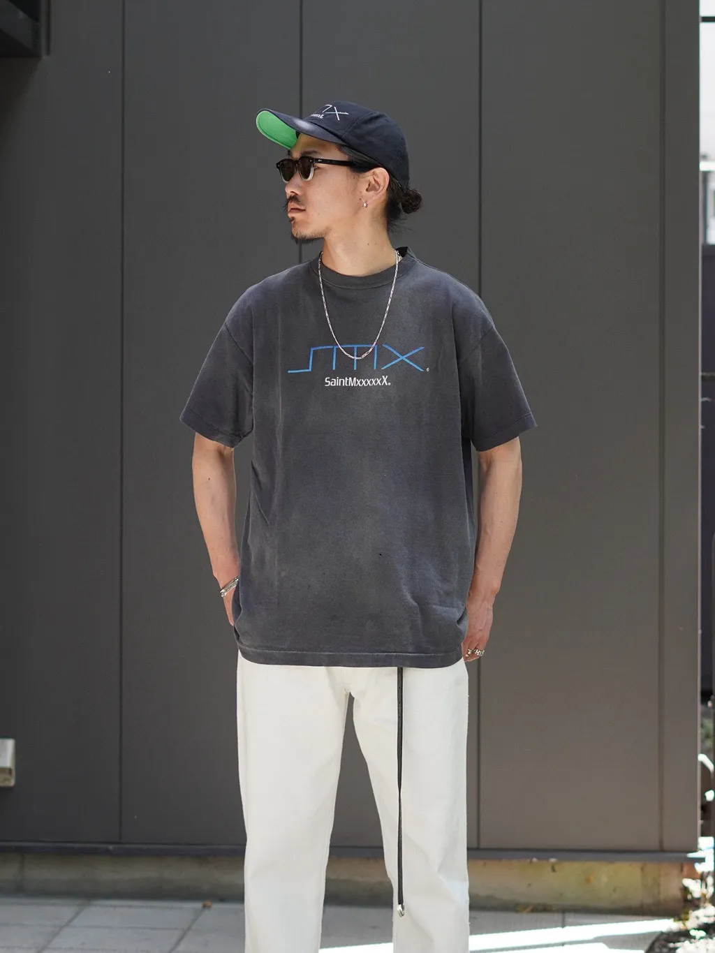 SAINT Mxxxxxx SM6 TEE/BLK latest model SM6 basic LOGO printed TEE, washed black S-XL, garment dyeing, heavy washing to make old, hanging holes, highly restored original printing, correct with anti-counterfeiting angel mark